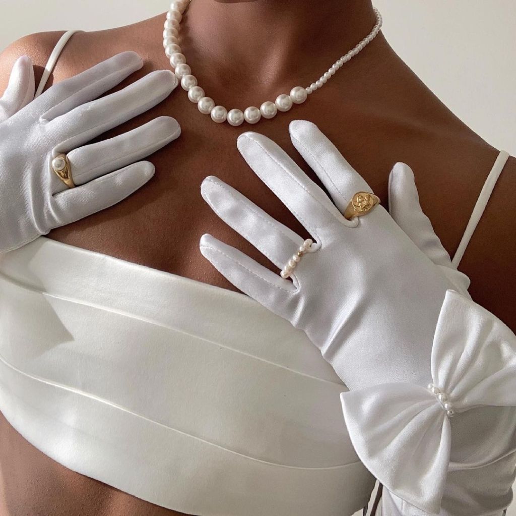 Unveiling Timeless Elegance: Sofia Richie-Inspired Wedding&nbsp;Dresses